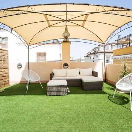 Esse Atico. Precioso Atico Con Terraza En Pleno Centro Lägenhet Sevilla Exteriör bild