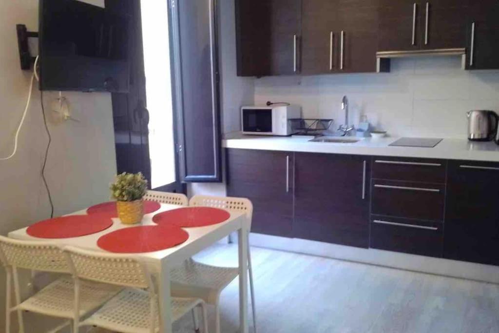 Esse Atico. Precioso Atico Con Terraza En Pleno Centro Lägenhet Sevilla Exteriör bild